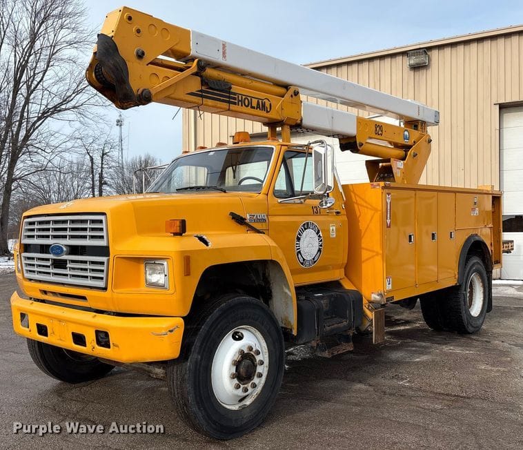 1994 Ford F700 Equipment Image0