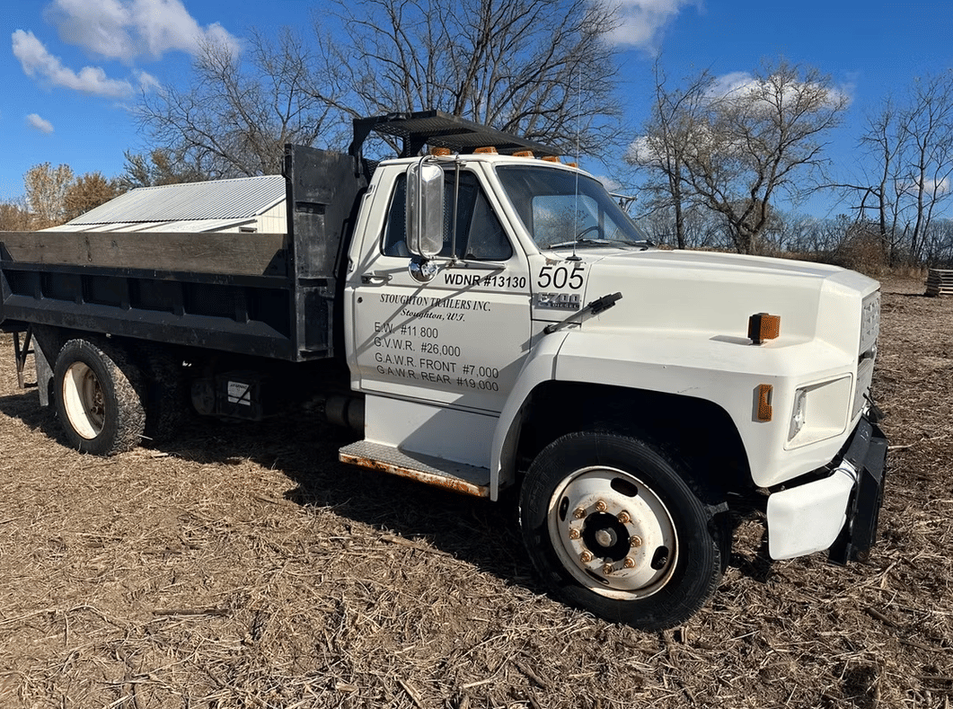 Image of Ford F-700 Image 1