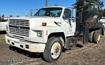 1994 Ford F700 Equipment Image0