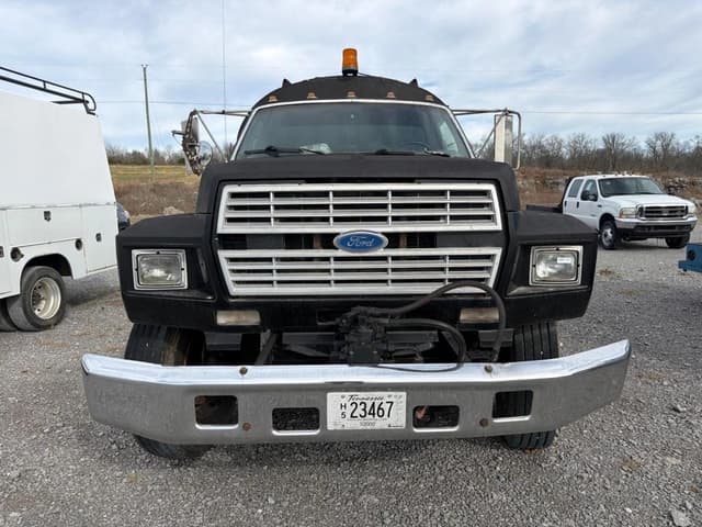 Image of Ford F-700 equipment image 1