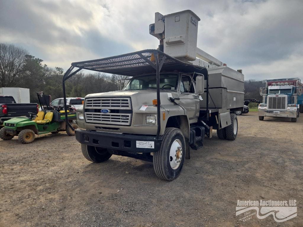 1994 Ford F-700 Equipment Image0