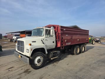 Main image Ford F-8000