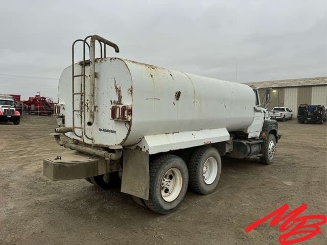 Image of Ford Aeromax L9000 equipment image 2