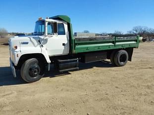 1994 Ford L7000 Equipment Image0