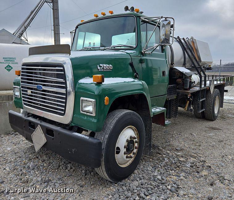 Image of Ford L7000 Primary image