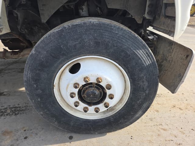 Image of Ford F-8000 equipment image 4