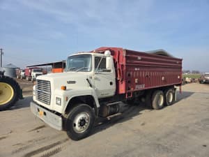 1994 Ford F-8000 Image