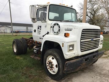 Main image Ford L8000