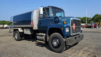 Main image Ford L8000