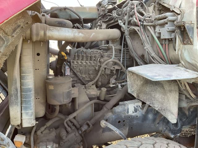 Image of Ford L8000 equipment image 4