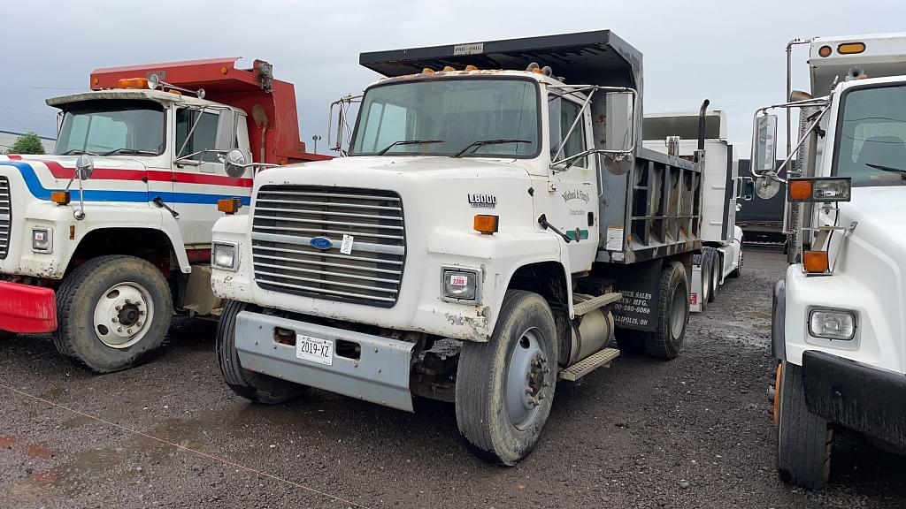 Image of Ford L8000 Primary image