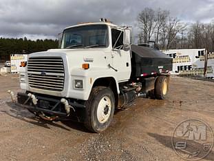 1994 Ford L8000 Equipment Image0
