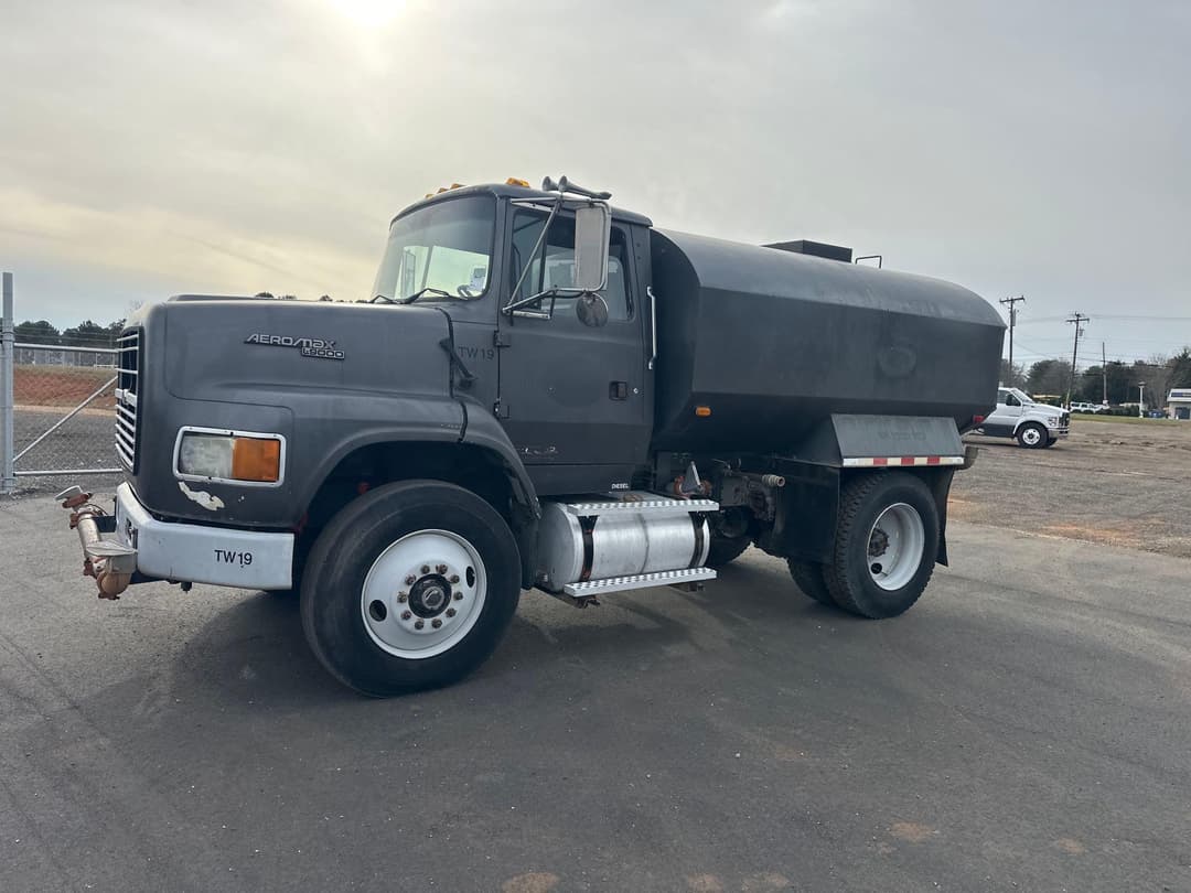 Image of Ford L9000 Primary image