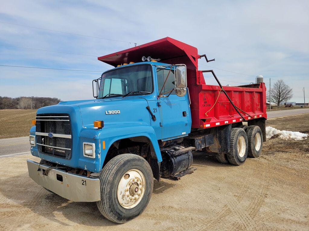 Main image Ford L9000