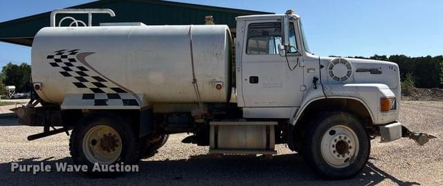Image of Ford LA9000 equipment image 3