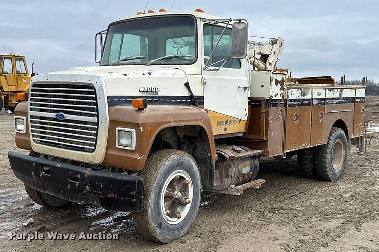 Image of Ford L7000 Primary image