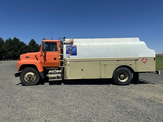 Image of Ford LN8000 equipment image 1