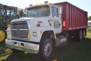 Main image Ford L8000