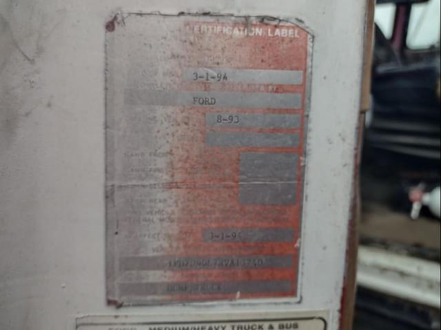 Image of Ford LT9000 equipment image 4