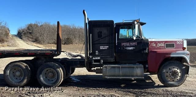 Image of Ford LTL9000 equipment image 3