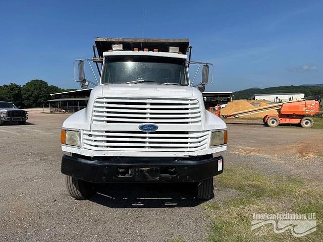 Image of Ford LTLA9000 equipment image 2