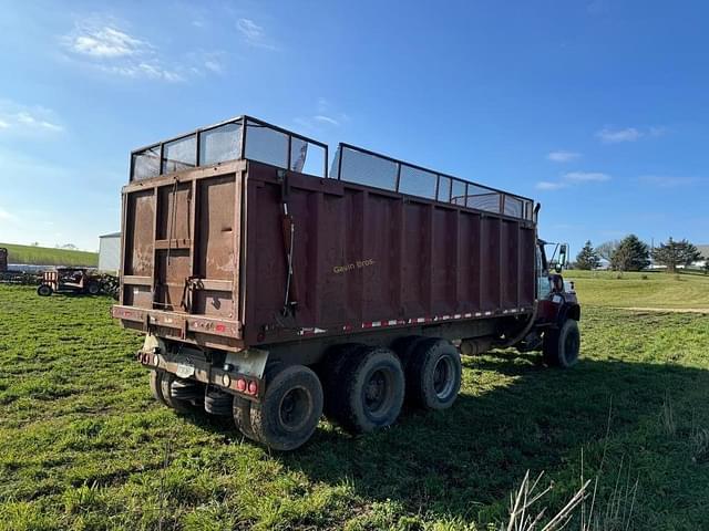 Image of Ford LTS8000 equipment image 3