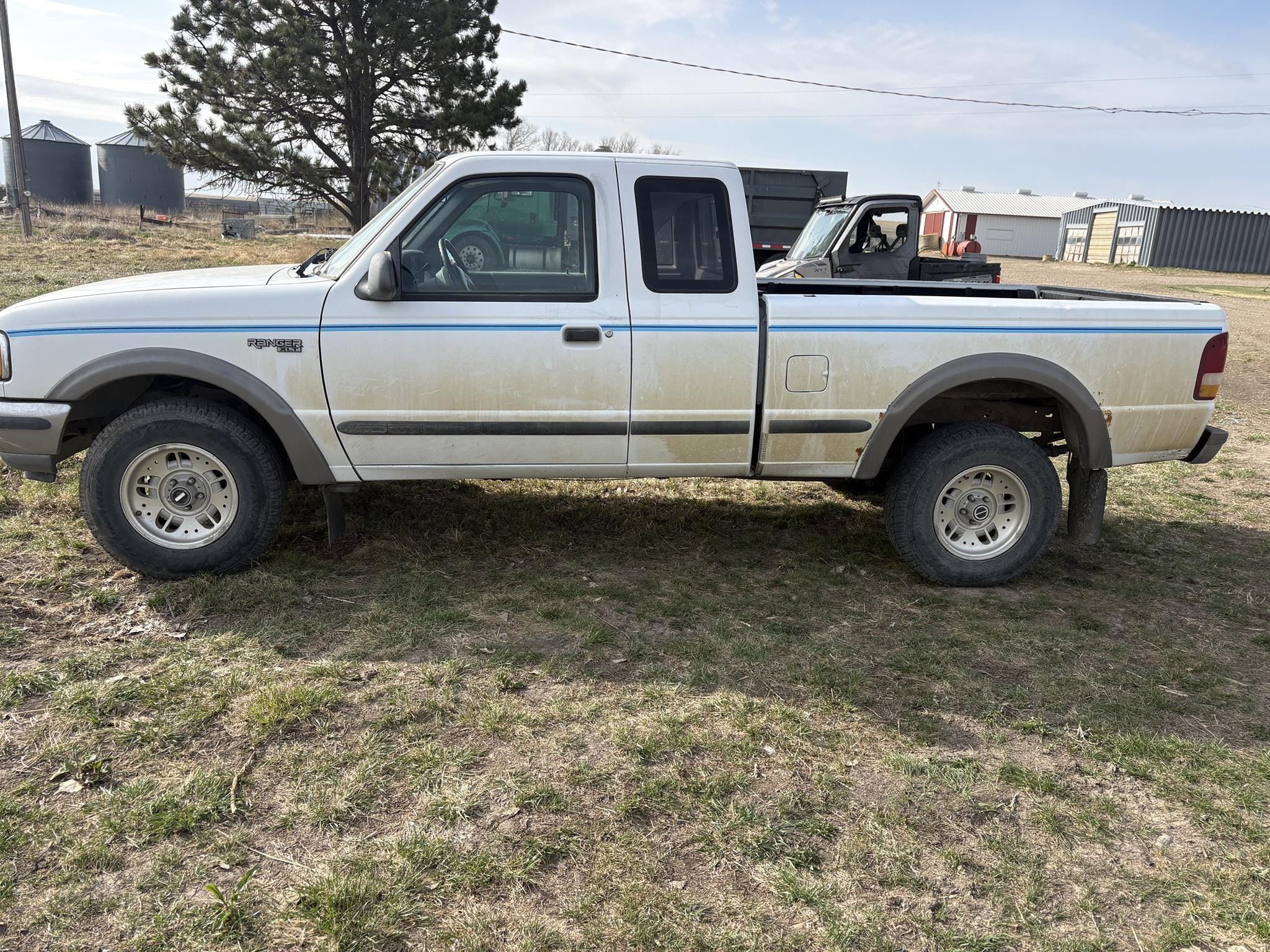 1994 Ford Ranger Equipment Image0