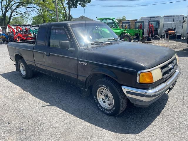 Image of Ford Ranger XLT equipment image 4