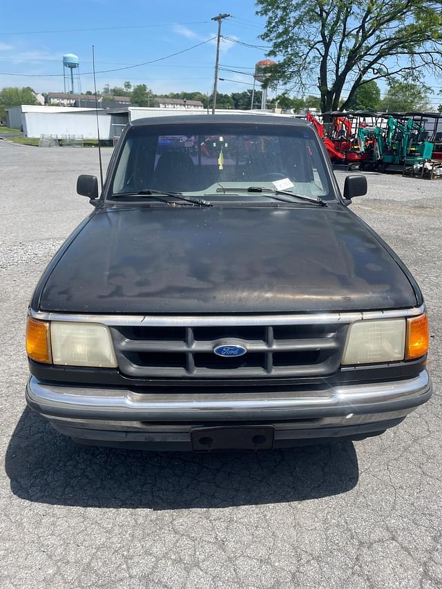 Image of Ford Ranger XLT equipment image 1