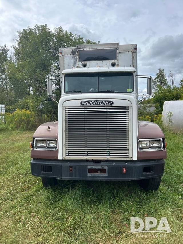 Image of Freightliner Cascadia equipment image 1