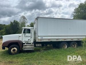 1994 Freightliner Cascadia Image