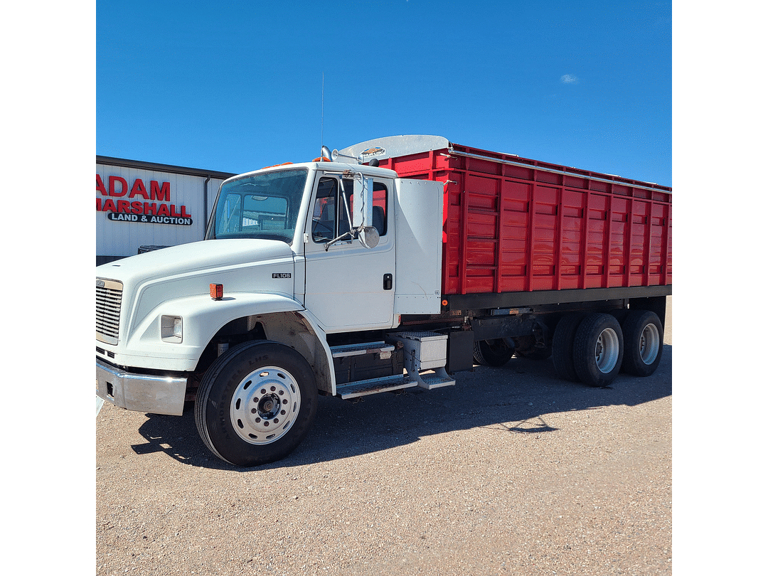 Image of Freightliner FL106 Primary image