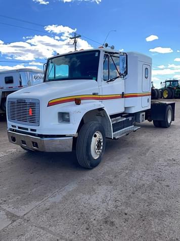 Main image Freightliner FL106