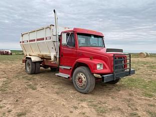 1994 Freightliner FL70 Equipment Image0