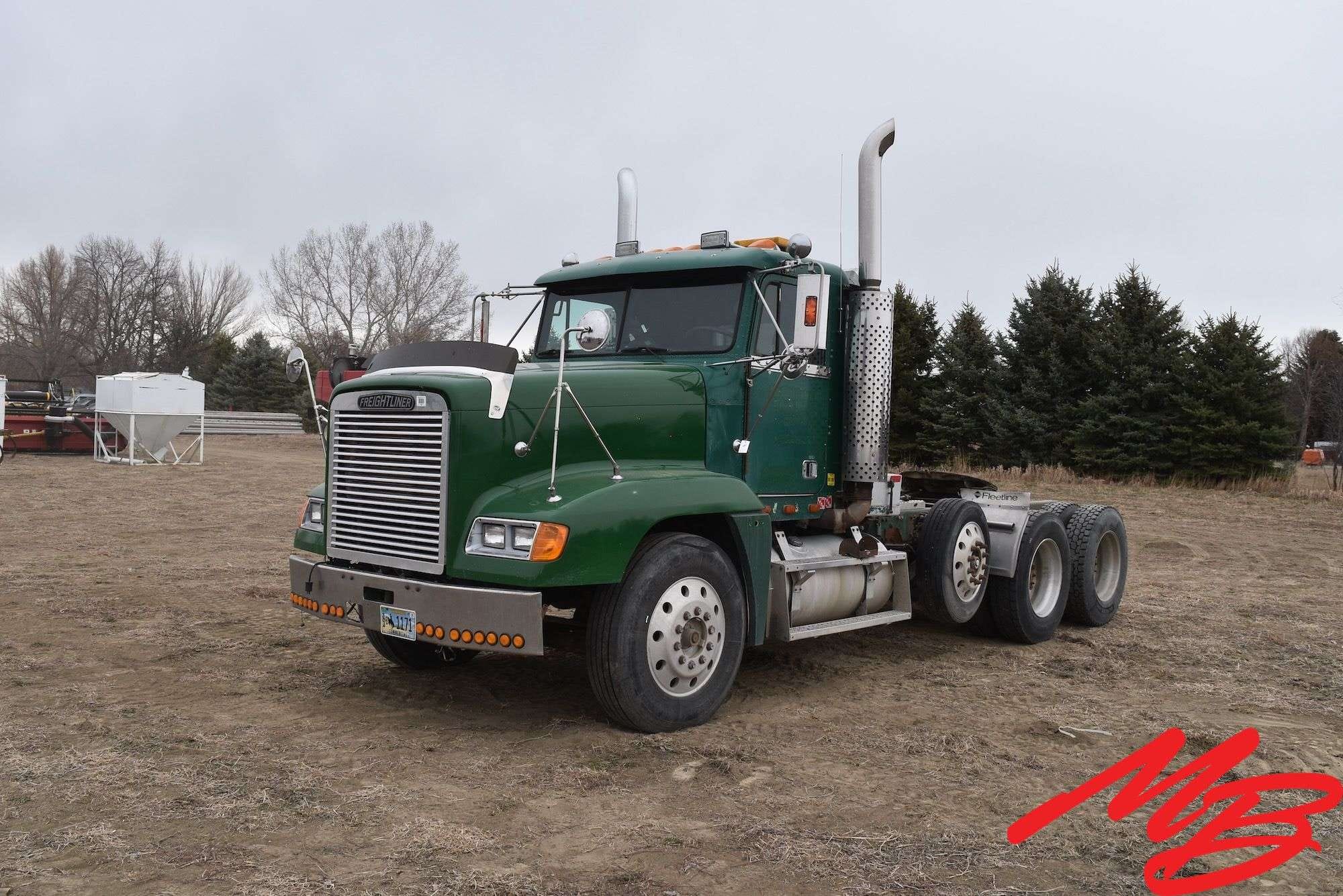 1994 Freightliner FLB Equipment Image0