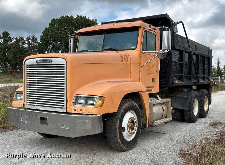 1994 Freightliner FLD Equipment Image0