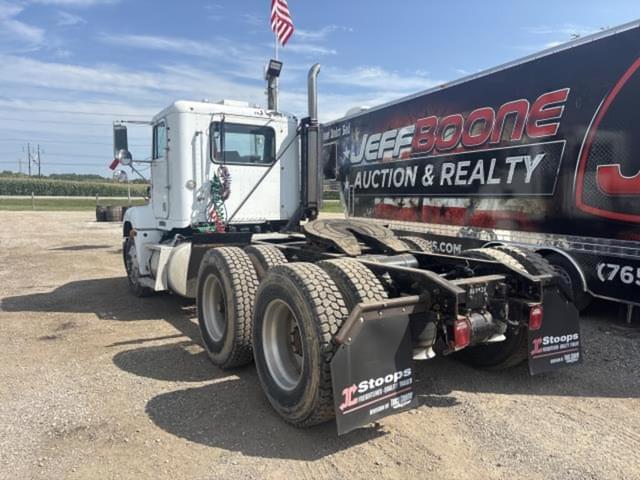 Image of Freightliner FLD112 equipment image 2