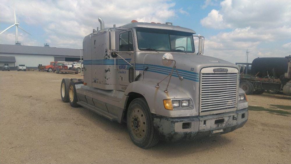 Main image Freightliner FLD112