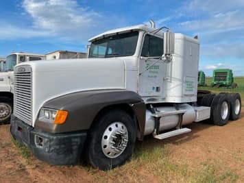 Main image Freightliner FLD120