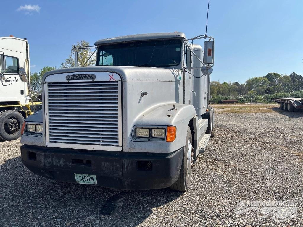1994 Freightliner FLD120 Equipment Image0