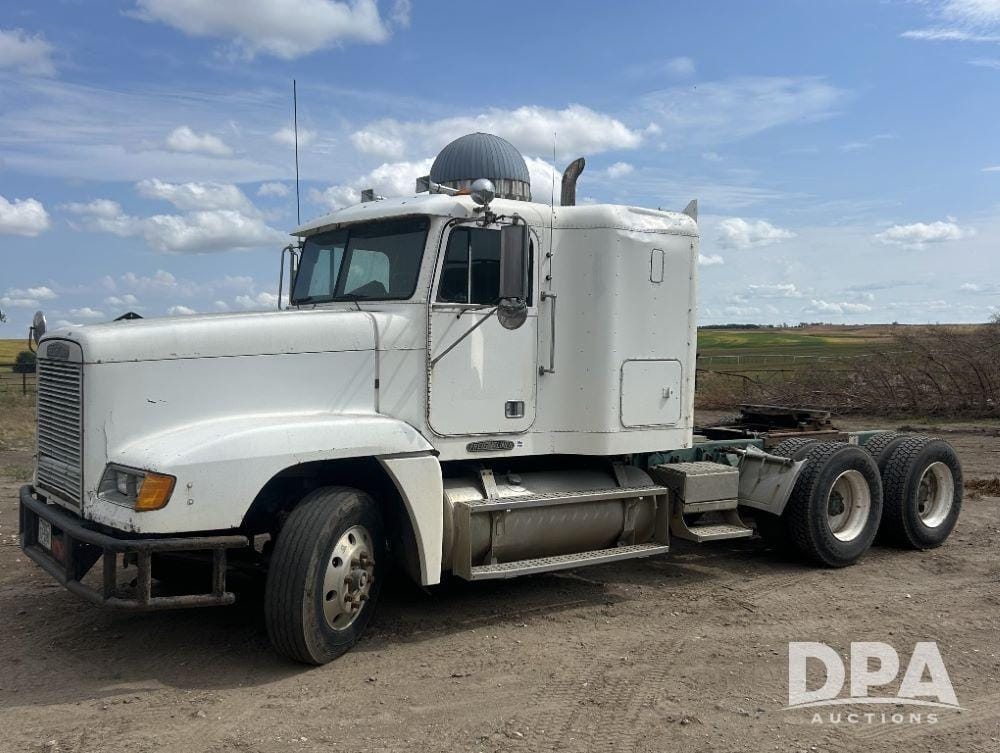 Main image Freightliner FLD120