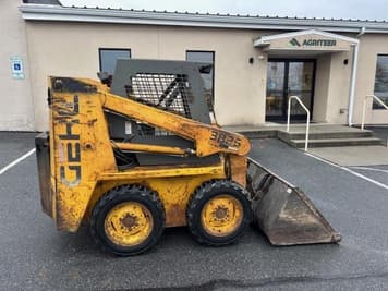 Main image Gehl 3825
