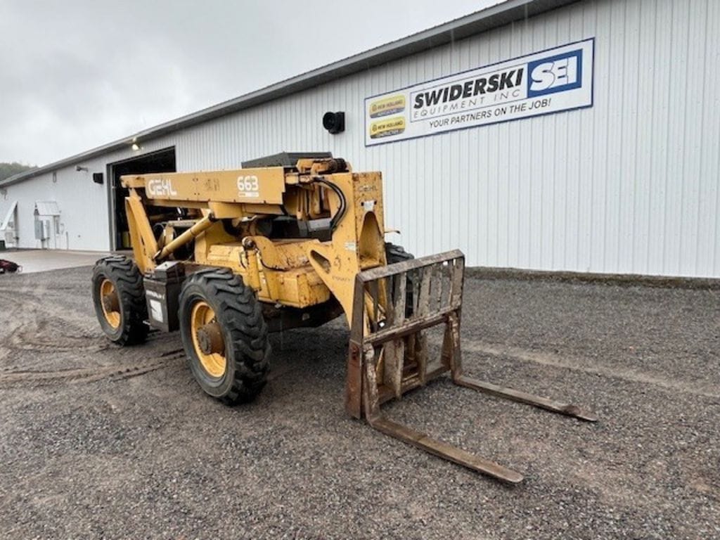 1994 Gehl 663 Equipment Image0