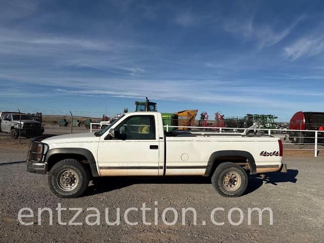 Image of GMC 2500 equipment image 1