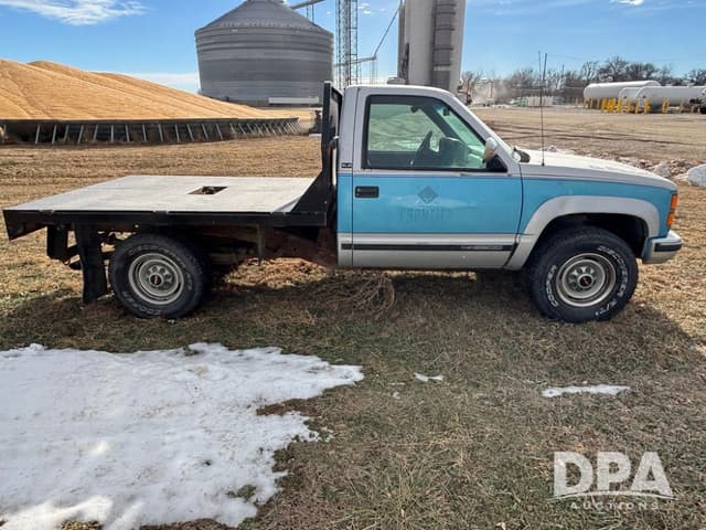 Image of GMC 2500 equipment image 2