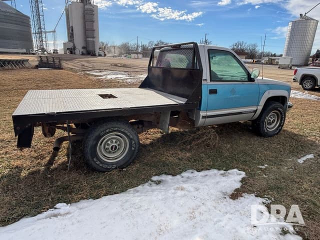 Image of GMC 2500 equipment image 3