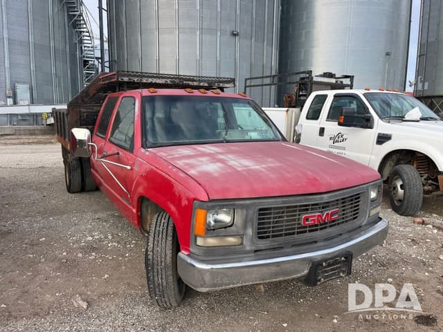 Image of GMC 3500 equipment image 3