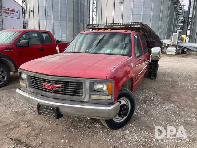 Image of GMC 3500 equipment image 1