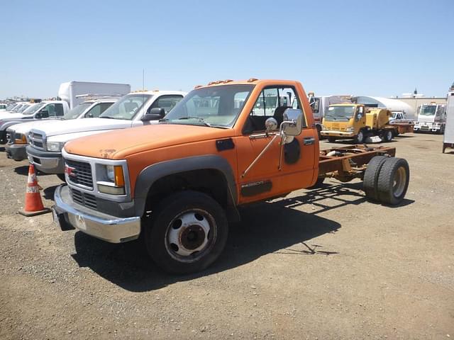 Image of GMC 3500 equipment image 1
