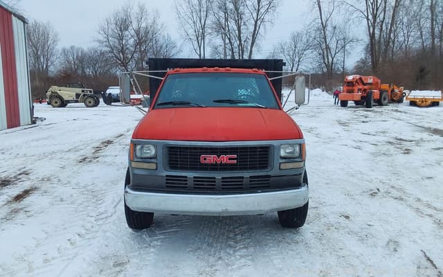 Image of GMC 3500 equipment image 2